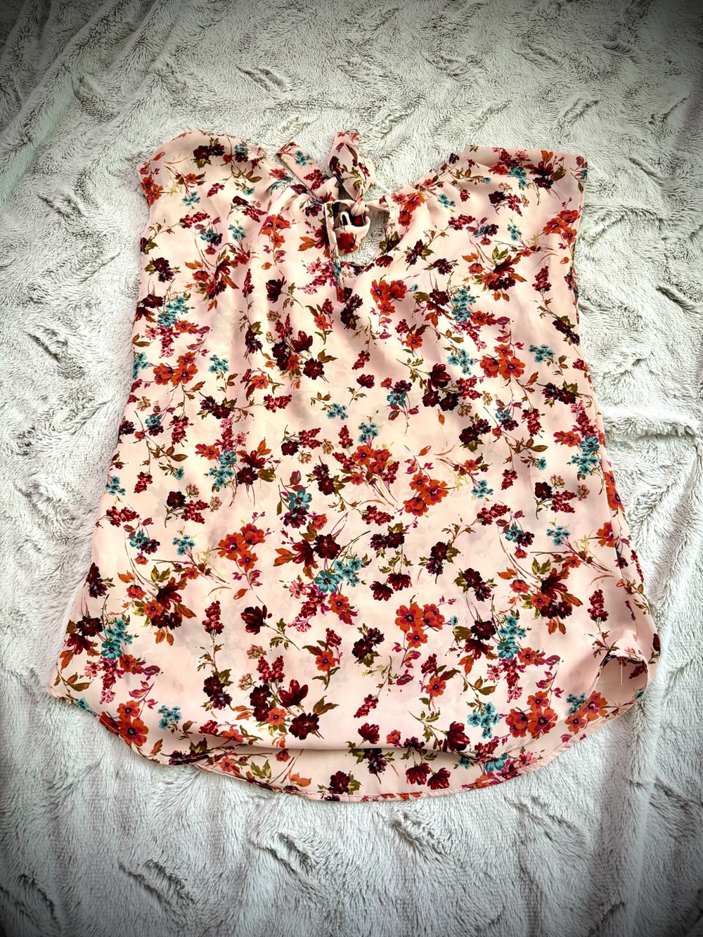 LC Lauren Conrad Blush Pink Floral Tie-Neck Shell - Picture 2 of 5